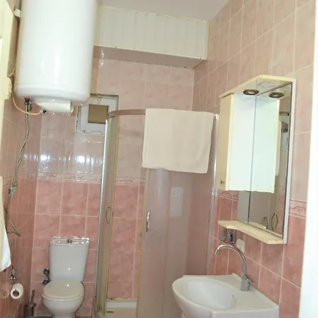 Prestij מלון דירות Kundu